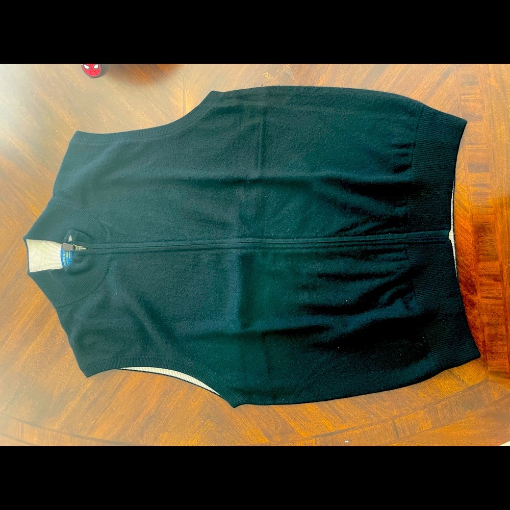 Joseph Lyman Cashmere Vest - Black